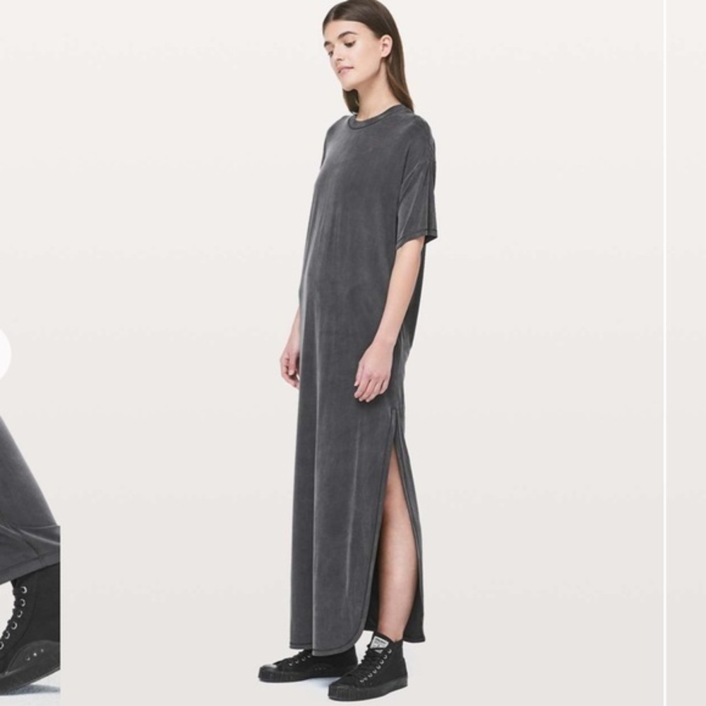 Lululemon Sumu-Su Dress
Deep Coal